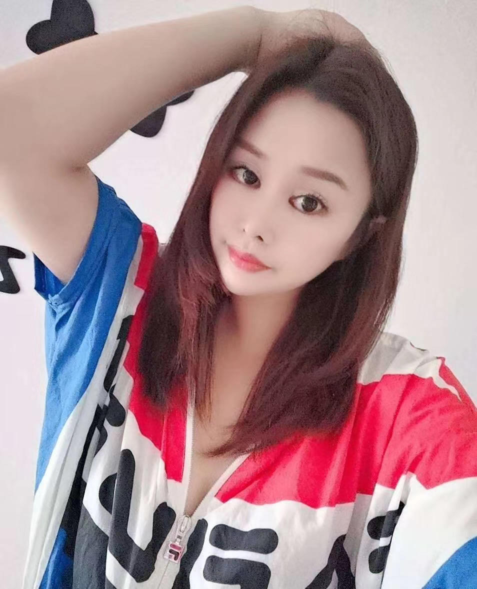 2020.7.19南山露西，可以喷水的妹子